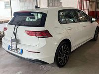 Usata VW Golf VII Life 150 CV (110 kW) 2021 Bianco Utilitaria