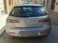 Usata Alfa Romeo 159 150 CV (110 kW) 2009 Verde Station wagon