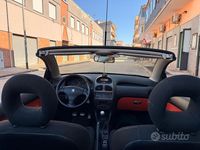 Usata Peugeot 206 CC 109 CV (80 kW) 2004 Nero Cabrio