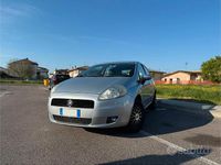 Usata Fiat Grande Punto Dynamic 77 CV (56 kW) 2009 Grigio Utilitaria