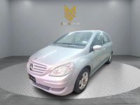 Usata Mercedes 180 108 CV (79 kW) 2008 Grigio Berlina