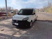 Usata Fiat Doblò 105 CV (77 kW) 2022 Bianco Monovolume