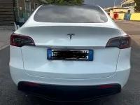 Usata Tesla Model Y 152 kW (208 CV) 2023 Bianco SUV