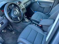 Usata VW Touran 140 CV (102 kW) 2005 Grigio Monovolume