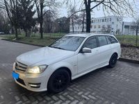 Usado Mercedes C200 Avantgarde 136 CV (100 kW) 2012 Blanco Familiar