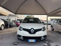 Usata Renault Captur Iconic 90 CV (66 kW) 2015 Beige SUV