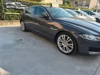 Usata Jaguar XF 179 CV (131 kW) 2016 Grigio Berlina
