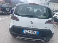 Usata Renault Scenic E-Tech XMOD 110 CV (80 kW) 2015 Bianco Monovolume