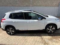 Usata Peugeot 2008 Allure 100 CV (73 kW) 2016 Bianco SUV