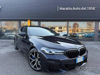 Usado BMW 530 M Sport 249 HP (183 kW) 2020 Azul Carrinha