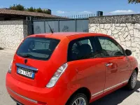 Usata Lancia Ypsilon 69 CV (50 kW) 2011 Arancione Utilitaria