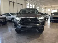 Nuova Toyota HiLux Executive 150 CV (110 kW) 2026 Grigio scuro Pick-up
