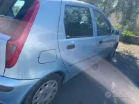 Usata Fiat Punto 60 CV (44 kW) 2001 Blu Utilitaria