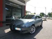 Usata Alfa Romeo 147 Exclusive 140 CV (102 kW) 2003 Grigio Utilitaria