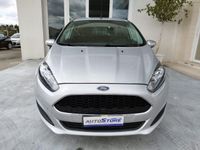 Usata Ford Fiesta 86 CV (63 kW) 2017 Argento metallizzato Utilitaria