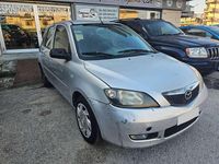 Usata Mazda 2 68 CV (50 kW) 2005 Grigio argento Utilitaria