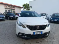 Usata Peugeot 2008 S 120 CV (88 kW) 2017 Bianco SUV