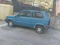 Usata Fiat Panda Young 34 CV (25 kW) 1990 Bluazzurro Utilitaria