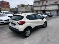 Usata Renault Captur 90 CV (66 kW) 2013 Beige SUV