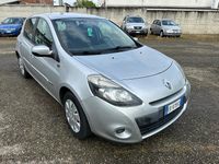 Usata Renault Clio II 75 CV (55 kW) 2011 Argento Berlina