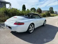 Usata Porsche 911 Carrera 4 Cabriolet 300 CV (220 kW) 1998 Cabrio