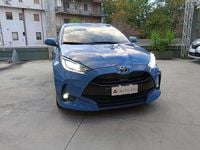 Usata Toyota Yaris Hybrid Trend 92 CV (67 kW) 2021 Blu/azzurro Berlina