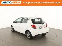 Usata Toyota Yaris Hybrid Active 73 CV (53 kW) 2017 Bianco Berlina