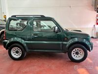 Usata Suzuki Jimny 86 CV (63 kW) 2007 Verde SUV