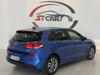 Usata Hyundai i30 Style 110 CV (80 kW) 2019 Bluazzurro Berlina