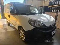 Usata Fiat Doblò 120 CV (88 kW) 2021 Bianco Monovolume