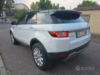 Usata Land Rover Range Rover evoque SE Dynamic 150 CV (110 kW) 2018 Bianco SUV