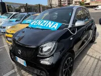 Usata Smart ForFour Passion 71 CV (52 kW) 2016 Nero Utilitaria