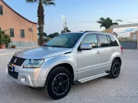 Usata Suzuki Grand Vitara 129 CV (94 kW) 2010 Marrone SUV