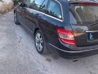 Usata Mercedes C220 125 CV (91 kW) 2010 Nero Station wagon