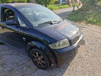 Usata Audi A2 Comfort 75 CV (55 kW) 2004 Blu/azzurro Utilitaria
