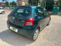 Usata Toyota Yaris Sol 69 CV (50 kW) 2006 Verde Utilitaria