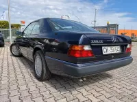 Usata Mercedes E300 188 CV (138 kW) 1992 Blu Coupé
