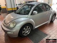 Usata VW New Beetle 102 CV (75 kW) 2002 Grigio Utilitaria