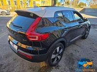 Usata Volvo XC40 Momentum 190 CV (139 kW) 2019 Nero SUV