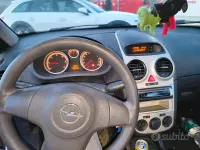 Usata Opel Corsa 75 CV (55 kW) 2007 Grigio Utilitaria