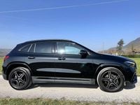 Käytetty Mercedes GLA180 AMG Line Premium 116 HP (85 kW) 2023 Musta Katumaasturi