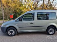 Usata VW Caddy 105 CV (77 kW) 2010 Verde Monovolume
