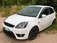 Usata Ford Fiesta ST 150 CV (110 kW) 2008 Bianco Utilitaria