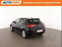 Usata Alfa Romeo Giulietta Exclusive 120 CV (88 kW) 2016 Nero Utilitaria