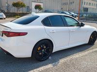 Usata Alfa Romeo Giulia 180 CV (132 kW) 2016 Bianco Berlina