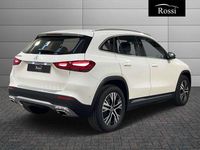 Nuova Mercedes GLA180 116 CV (85 kW) 2026 Bianco polare SUV