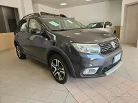Usata Dacia Sandero Stepway 90 CV (66 kW) 2018 Grigio Berlina