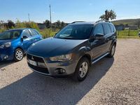 Usata Mitsubishi Outlander 156 CV (114 kW) 2011 Grigio SUV