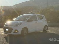 Usata Hyundai i10 67 CV (49 kW) 2015 Bianco Utilitaria