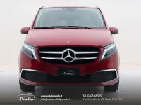 Usata Mercedes V300 Premium 239 CV (175 kW) 2024 Hyacinth red Monovolume